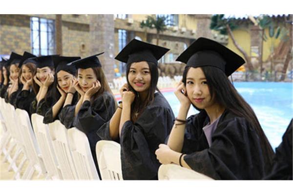 女大学生们2