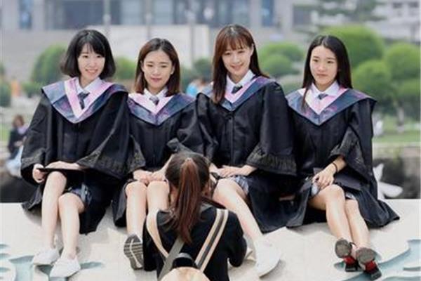 女大学生们2