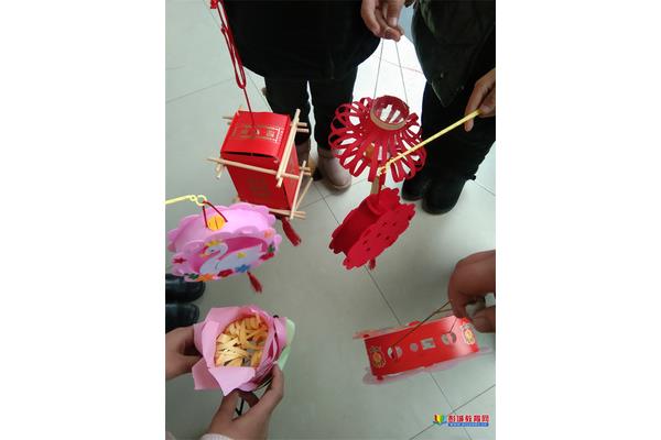 废旧材料做花灯