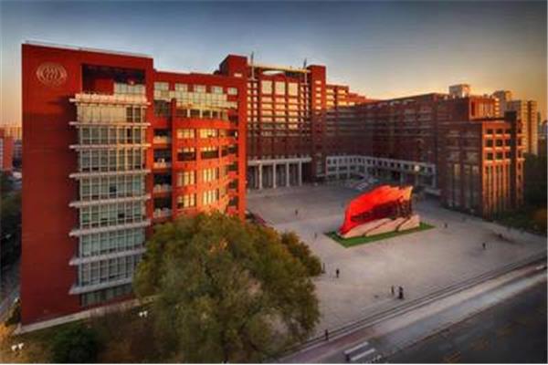 中国人名大学