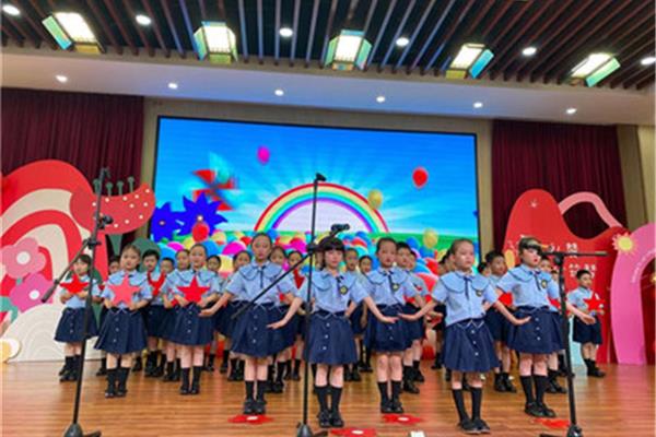 南汇外国语小学