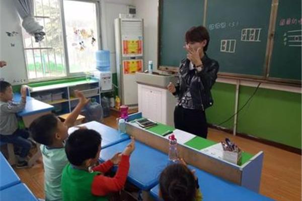 幼儿园素质教育