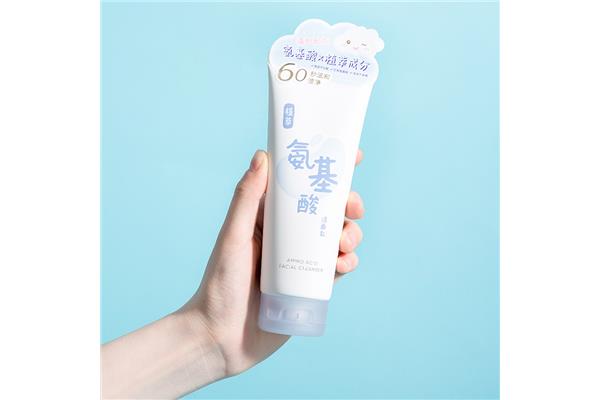 洁面乳是洗面奶吗