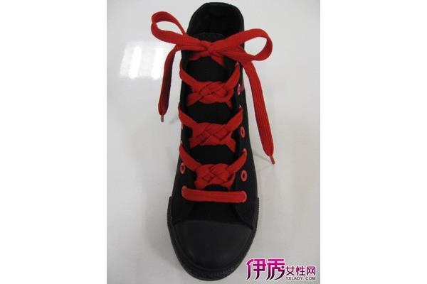 板鞋怎么系鞋带