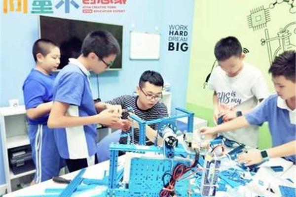 学什么技术