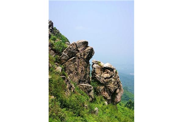 陡峭的意思是什么