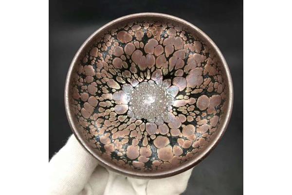 紫金钵盂怎么读