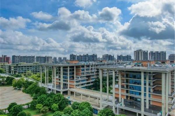 广东工商大学