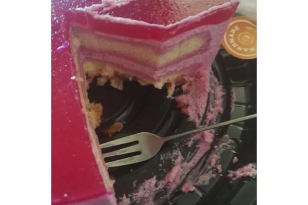 火龙果慕斯蛋糕