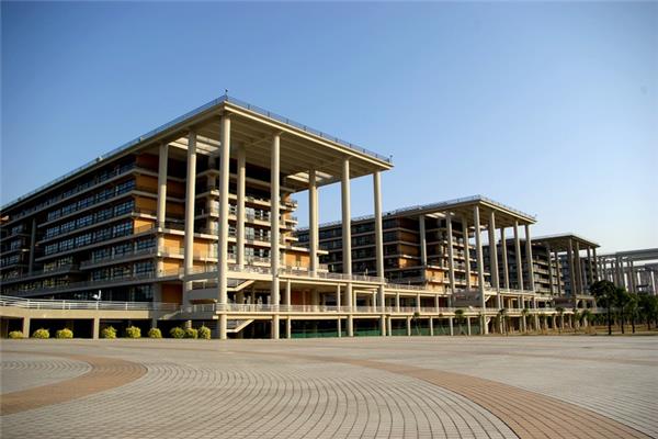 广东工商大学