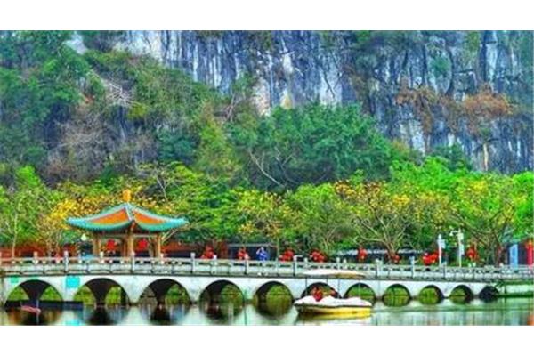 肇庆七星岩风景区