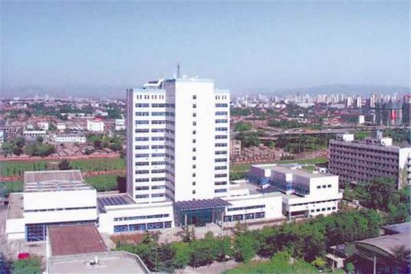 首都医科大学