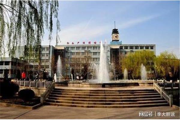 山东医学类大学