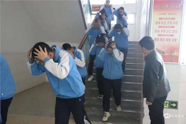 应急逃生演练方案