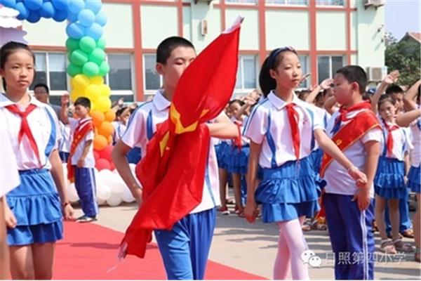 小学生升旗仪式