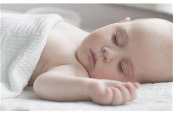 婴儿睡眠少