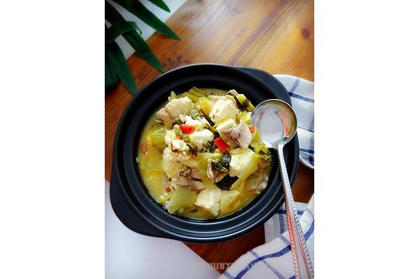 酸菜炖豆腐