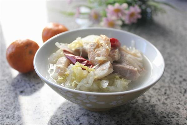 酸菜炖豆腐