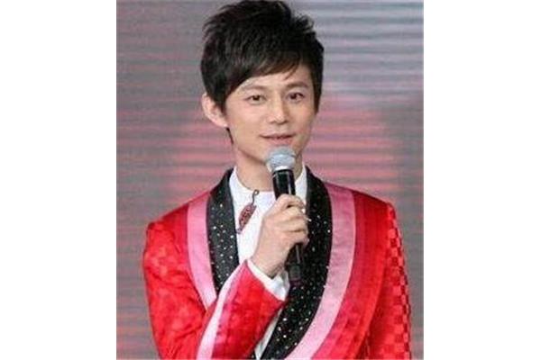 何炅哪里人