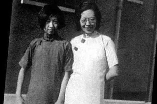 张爱玲母亲