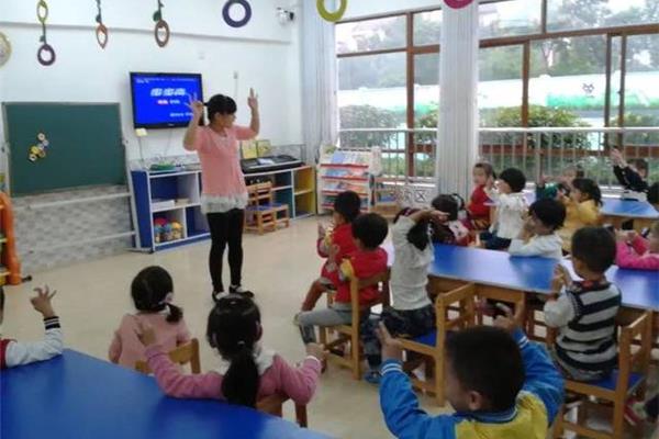 幼儿园手指游戏