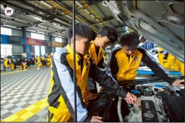 专业的汽修学校