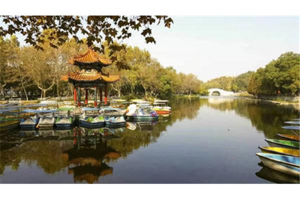 济宁百花公园