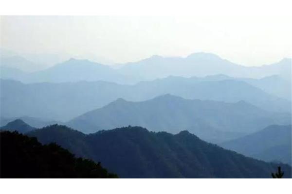 什么峦叠嶂