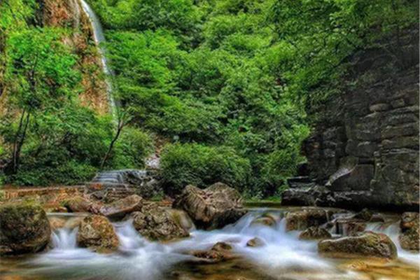 宝天曼景区