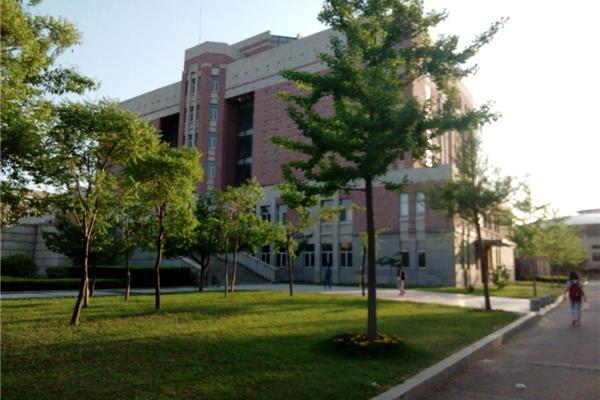 辽宁大学图书馆