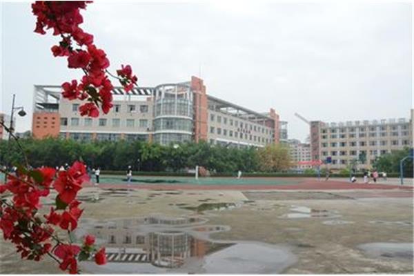 四川行政学院