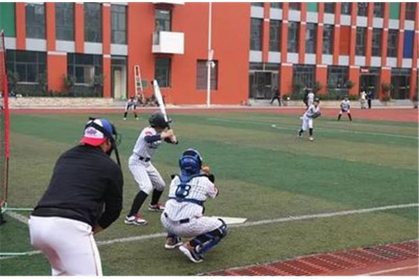 小学生垒球