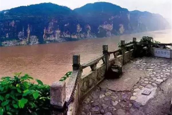 三峡的诗句