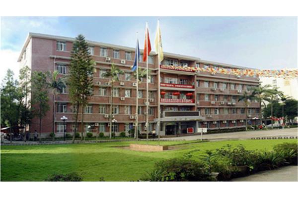 广西中医学院