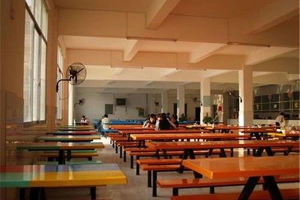 广西中医学院
