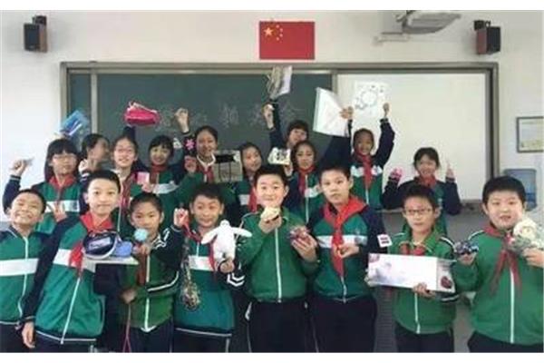 亚太实验学校