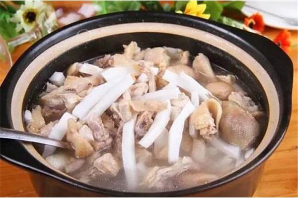 椰子炖鸡汤