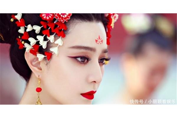 抛头露面的意思