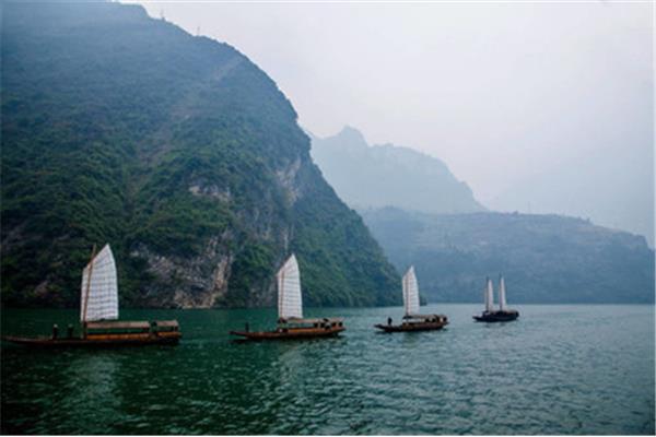 三峡的诗句