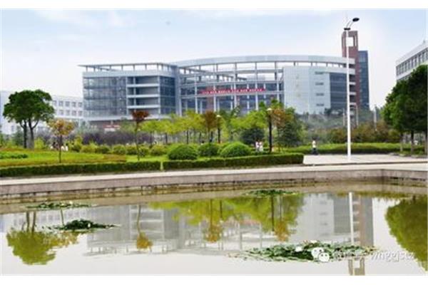 武汉软件工程学院