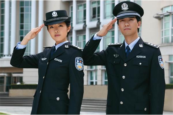 警察是公务员吗
