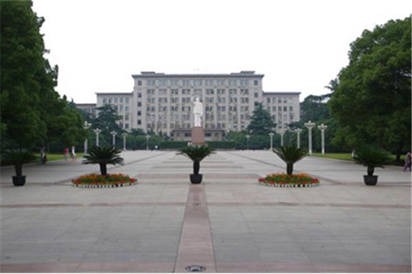 湖北第一师范学院