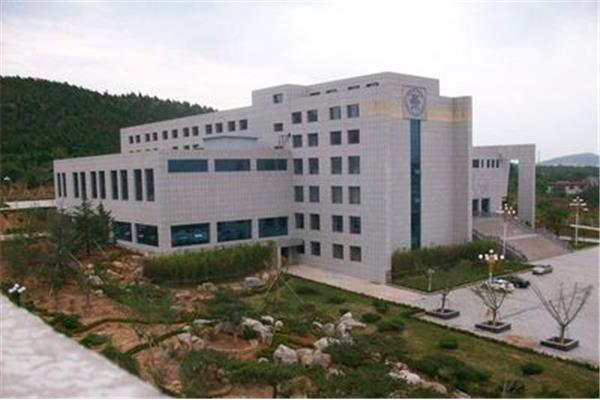 青岛理工大学费县