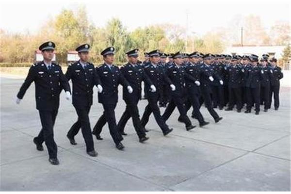 警察是公务员吗
