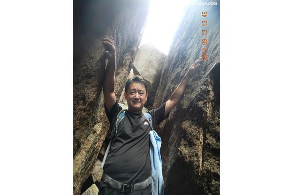 鲍鱼一线天