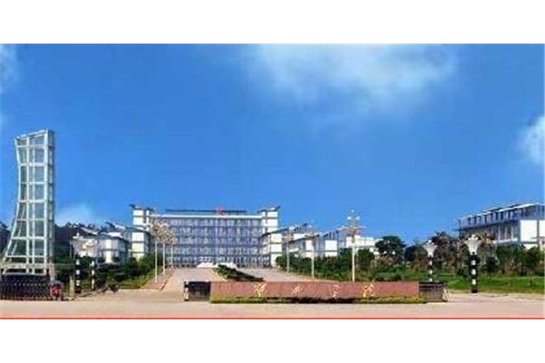 广西贺州学院