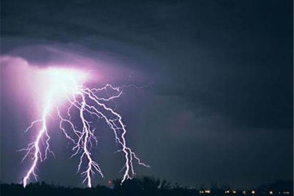 翻云覆雨的意思