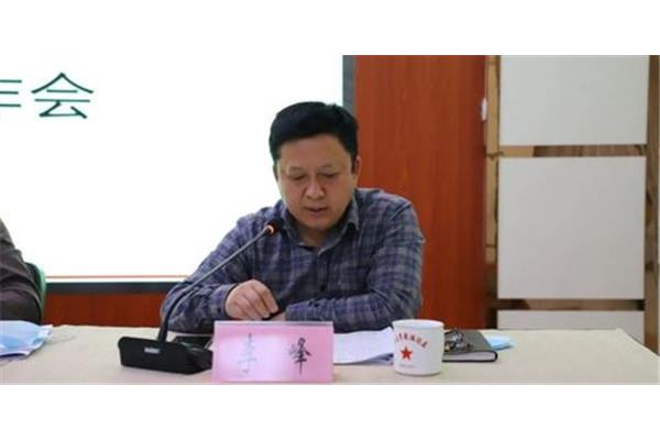 信阳市教育体育局