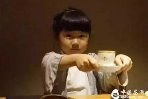 小孩子能喝茶吗