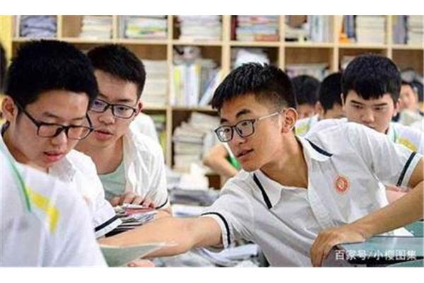 学生是发展中的人